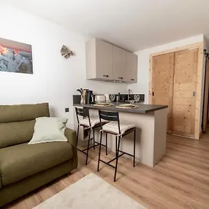 charmant-studio-tout-confort-au-brvent-chamonix.hotels-rhonealpes.com/